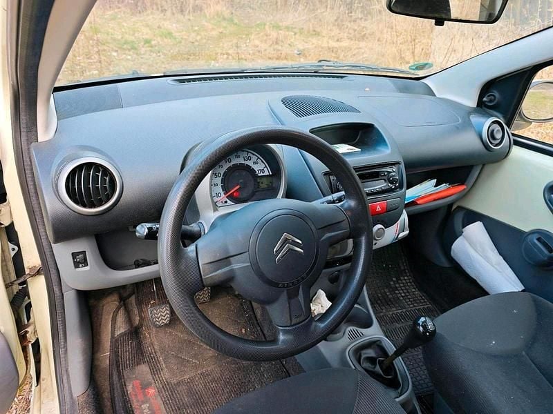 Gebraucht Citroën C1 58 PS (42 kW) 2008 Gelb Kleinwagen
