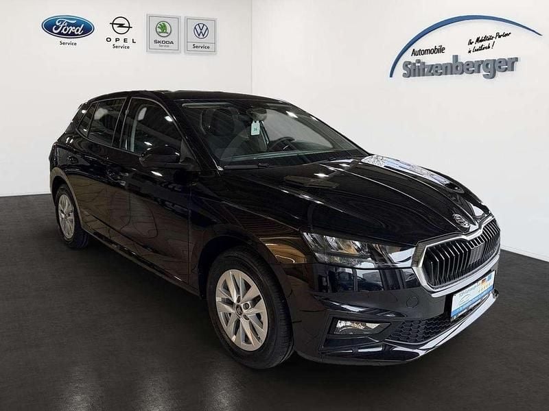 Neu Skoda Fabia Selection 116 PS (85 kW) 2025 Schwarzmagic perleffekt Limousine