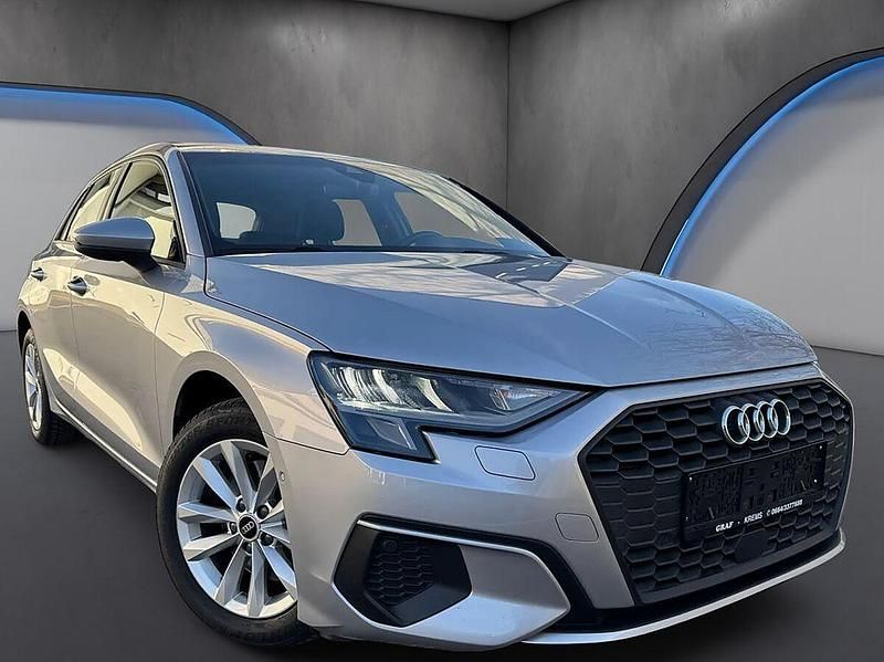 Gebraucht Audi A3 Sport 116 PS (85 kW) 2021 Silber Limousine