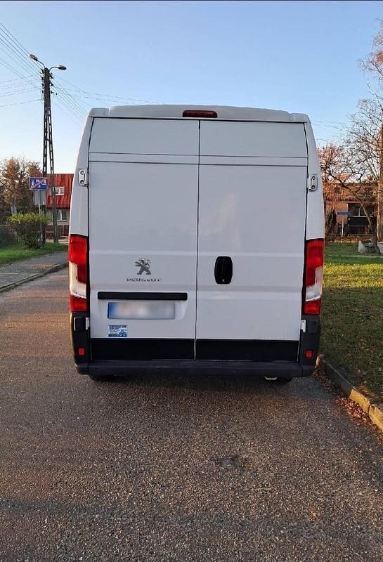 Gebraucht Peugeot Boxer 140 PS (102 kW) 2021 Weiß Van