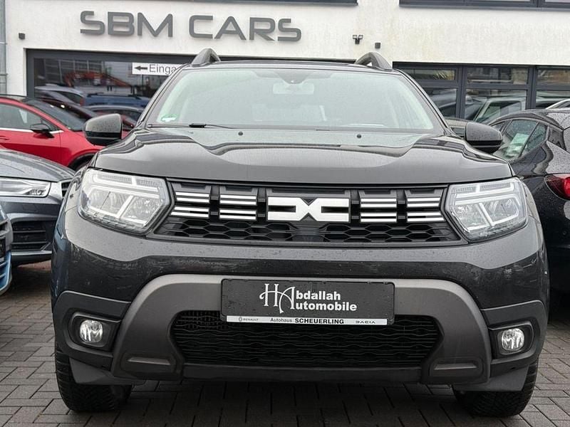 Schwarz Gebraucht 2023 Dacia Duster Journey SUV | 16.599 € (Guter Preis) - Bild 1/4