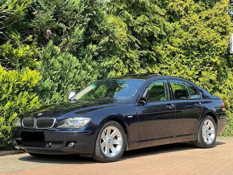 Schwarz Gebraucht 2006 BMW 745 Limousine | 3.900 € - Bild 1/4