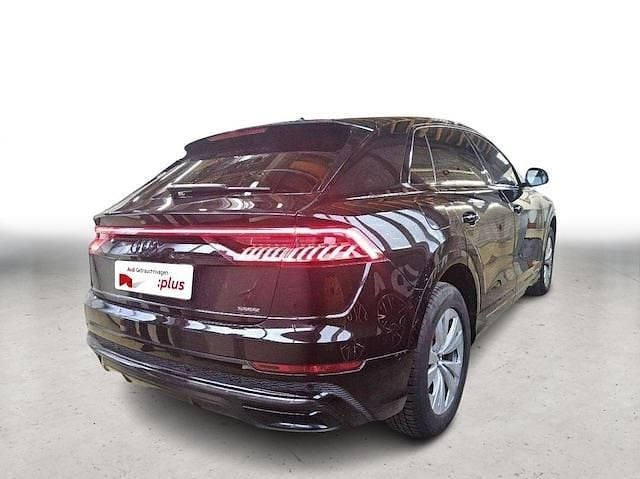 Gebraucht Audi Q8 Competition 231 PS (169 kW) 2022 Mythosschwarz metallic SUV