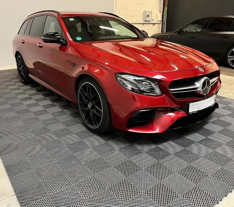 Gebraucht Mercedes E63 AMG AMG 571 PS (419 kW) 2019 Rot Kombi