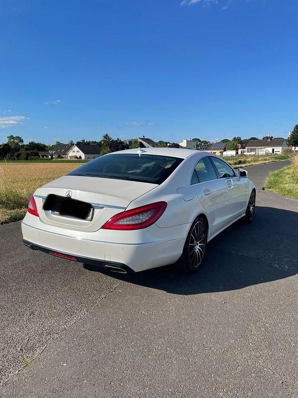 Gebraucht Mercedes CLS350 265 PS (194 kW) 2012 Weiß Coupé