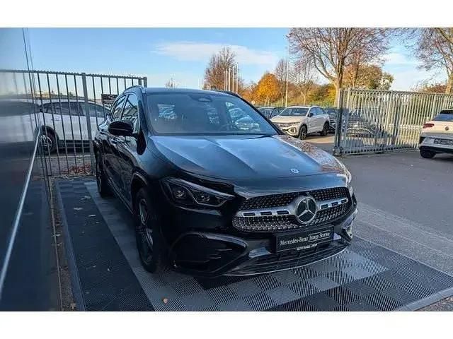 Gebraucht Mercedes GLA200 AMG 163 PS (119 kW) 2025 Schwarz SUV