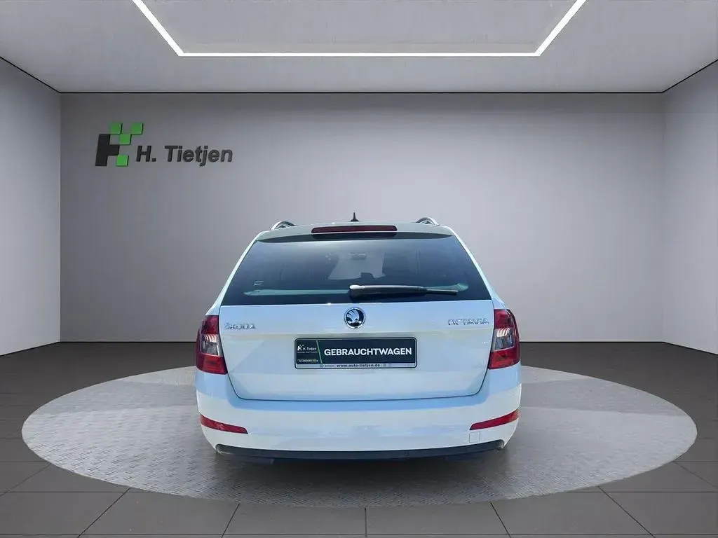 Gebraucht Skoda Octavia 150 PS (110 kW) 2016 Weiß Kombi