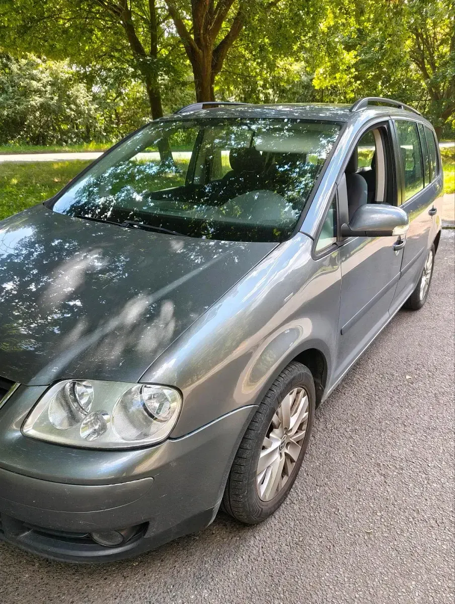 Gebraucht VW Touran 115 PS (84 kW) 2004 Van / Kleinbus