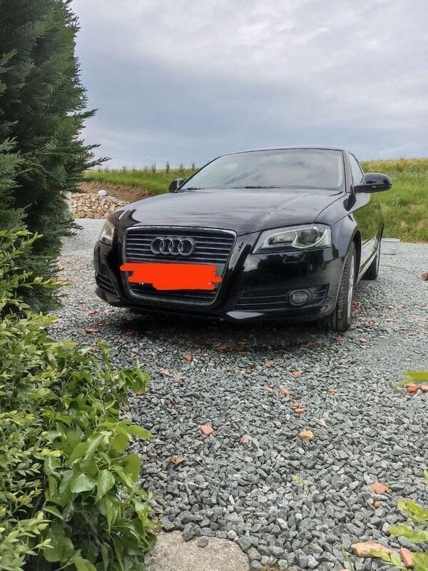 Schwarz Gebraucht 2010 Audi A3 Ambiente Limousine | 5.000 € (Guter Preis) - Bild 1/4