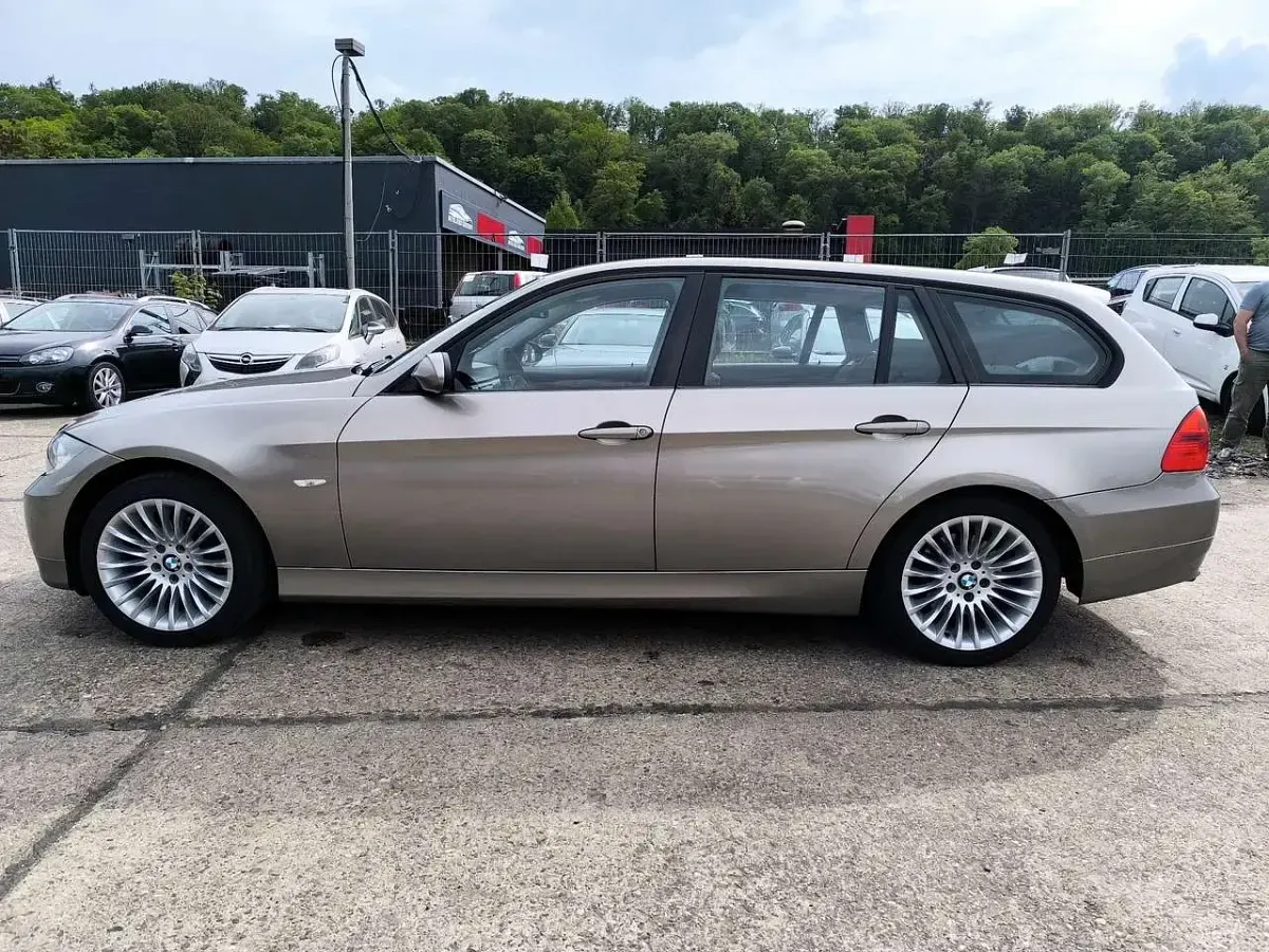 Gebraucht BMW 318 Comfort Edition 122 PS (89 kW) 2007 Platinbronze metallic Kombi