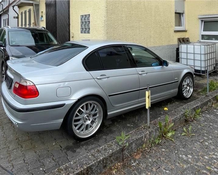 Silber Gebraucht 2000 BMW 325 Limousine | 2.300 € - Bild 1/4