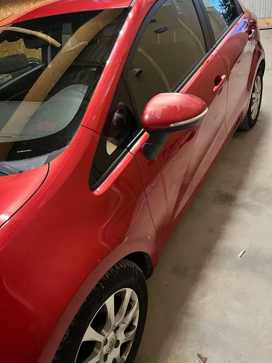 Gebraucht Kia Rio 90 PS (66 kW) 2012 Rot Limousine