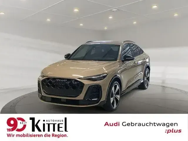 Gebraucht Audi Q5 Sportback Sport 204 PS (150 kW) 2025 Sakhirgold metallic SUV