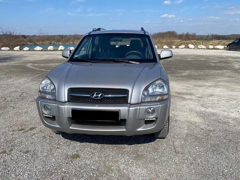 Gebraucht Hyundai Tucson 141 PS (103 kW) 2004 Silber SUV
