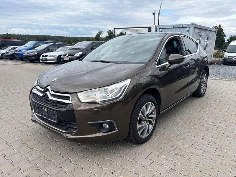 Braun Gebraucht 2013 Citroën DS4 Kleinwagen | 9.300 € (Fairer Preis) - Bild 1/4