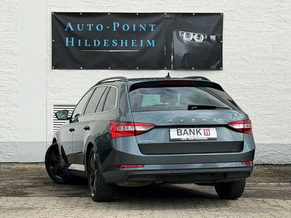 Gebraucht Skoda Superb Ambition 190 PS (139 kW) 2020 Grau Kombi