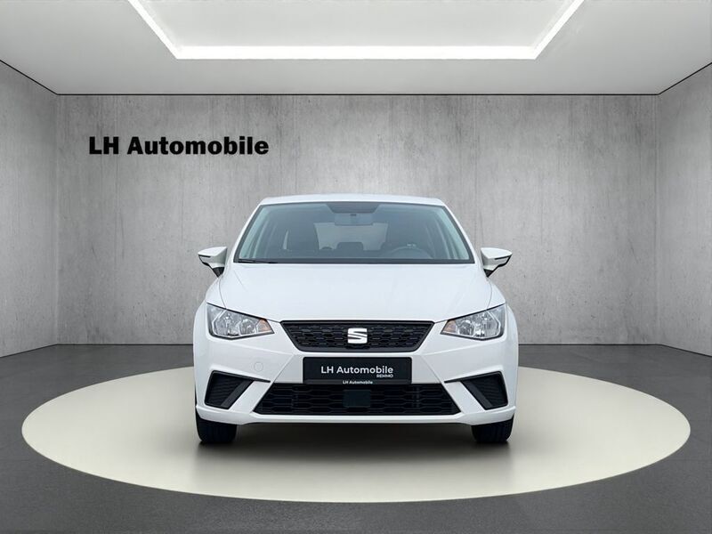 Weiß Gebraucht 2021 Seat Ibiza Style Limousine | 13.790 € (Fairer Preis) - Bild 1/4