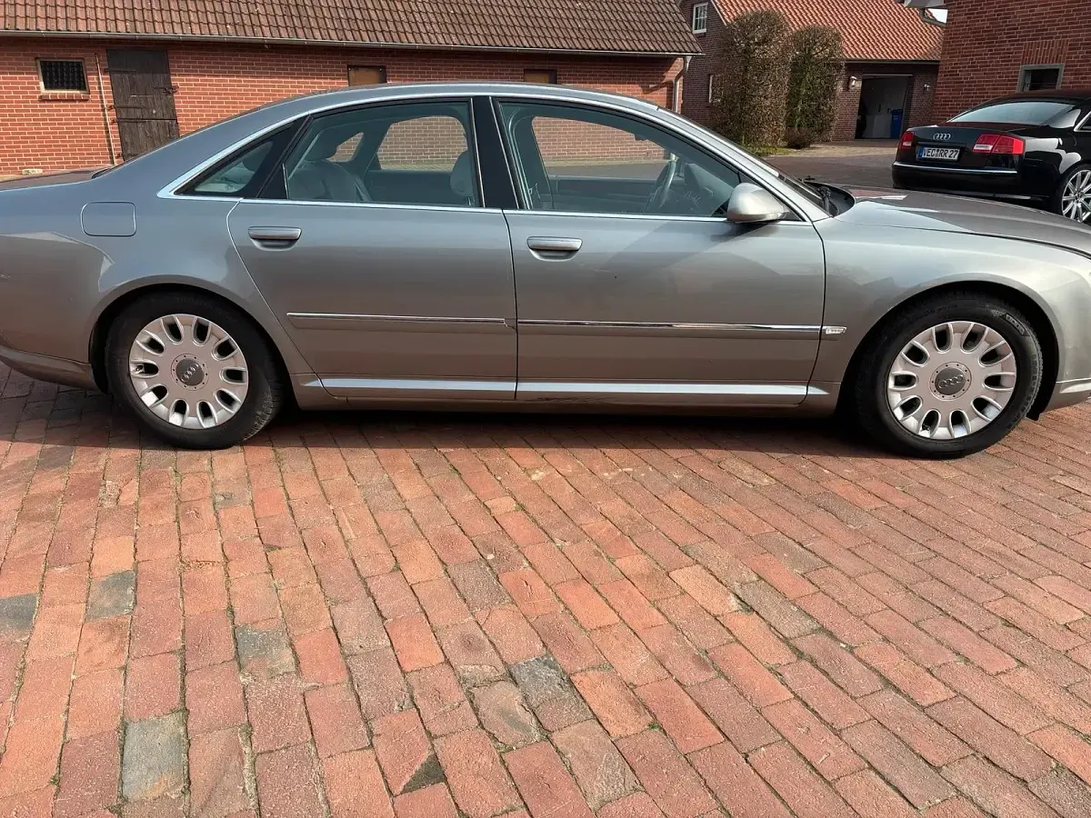 Gebraucht Audi A8 280 PS (205 kW) 2004 Silber Limousine