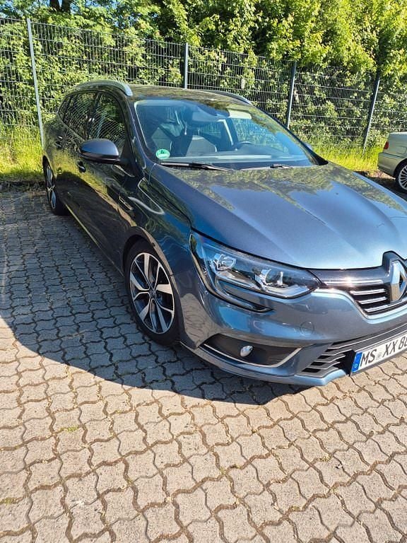 Gebraucht Renault Mégane IV Bose Edition 165 PS (121 kW) 2018 Blau Limousine