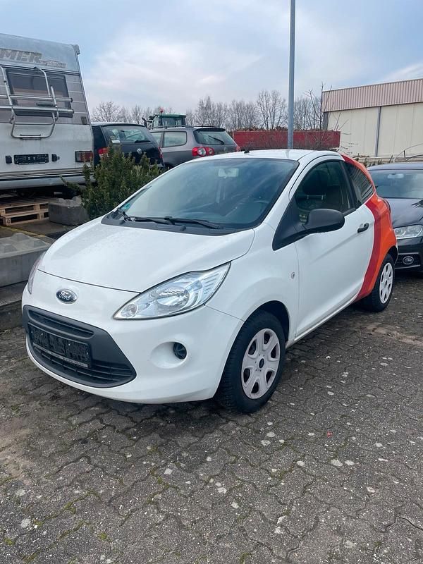 Gebraucht Ford Ka 69 PS (50 kW) 2014 Weiß Kleinwagen