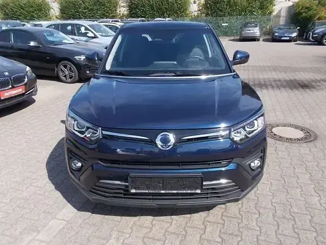 Gebraucht SsangYong Tivoli 163 PS (119 kW) 2023 Blau SUV