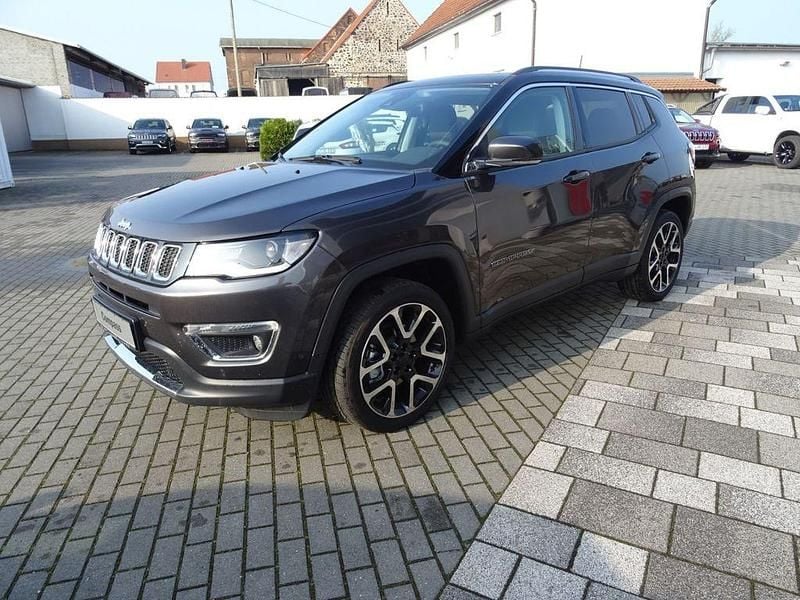 Gebraucht Jeep Compass Limited 170 PS (125 kW) 2020 Grau SUV