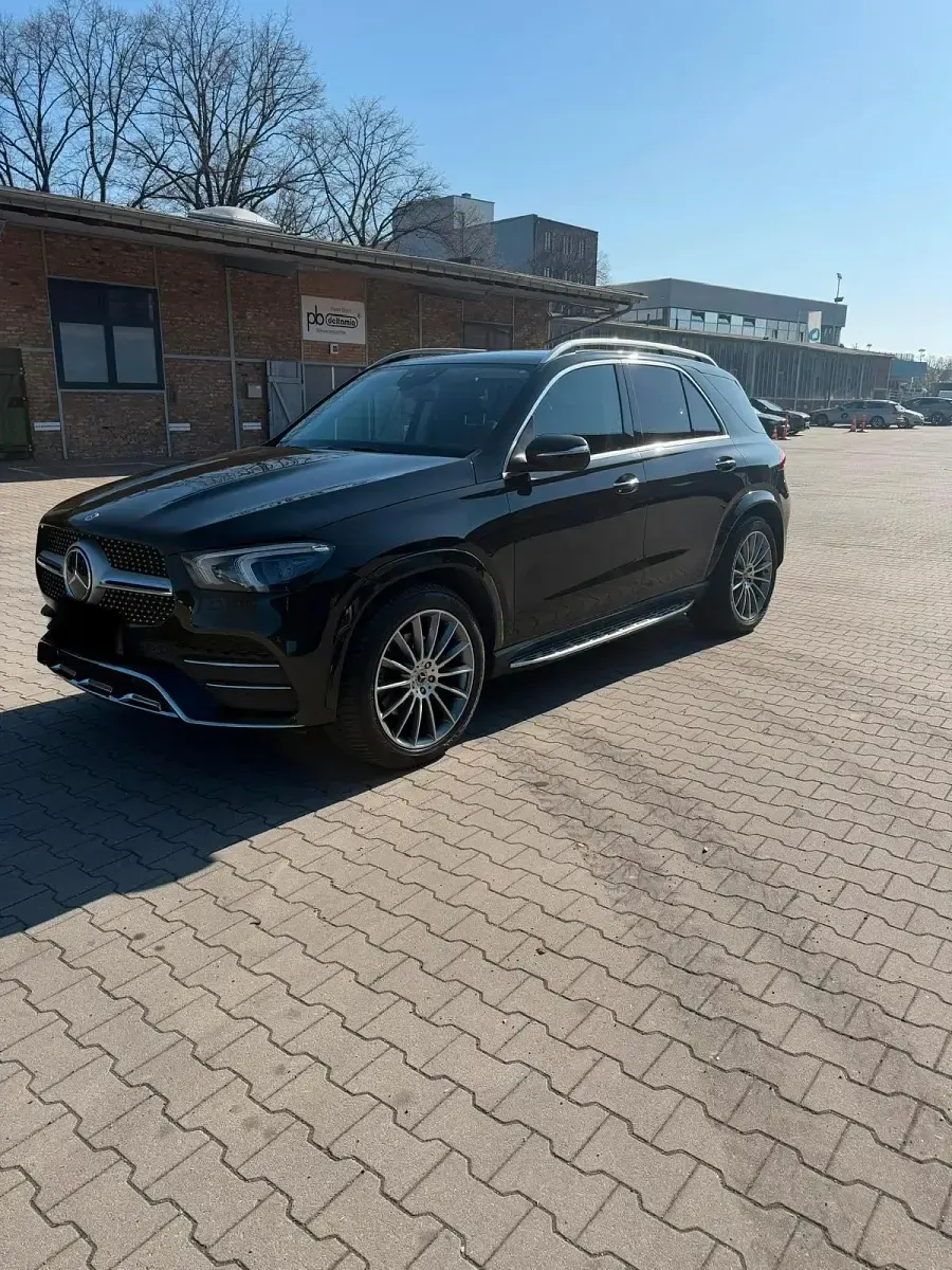 Gebraucht Mercedes GLE400 AMG line 330 PS (242 kW) 2021 Schwarz SUV