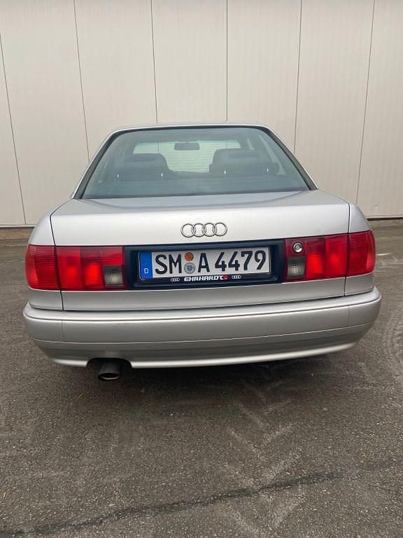 Silber Gebraucht 1994 Audi 80 Limousine | 12.000 € - Bild 1/4