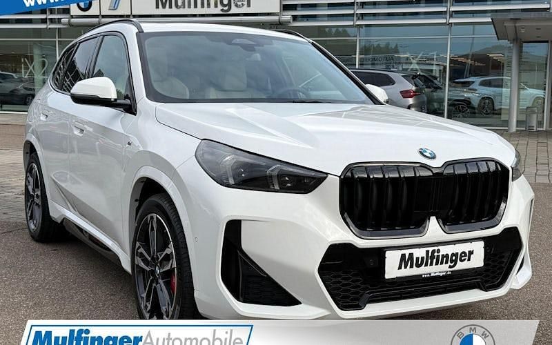 Weiss Neu 2025 BMW X1 Efficient Dynamics SUV | 47.950 € (Fairer Preis) - Bild 1/4
