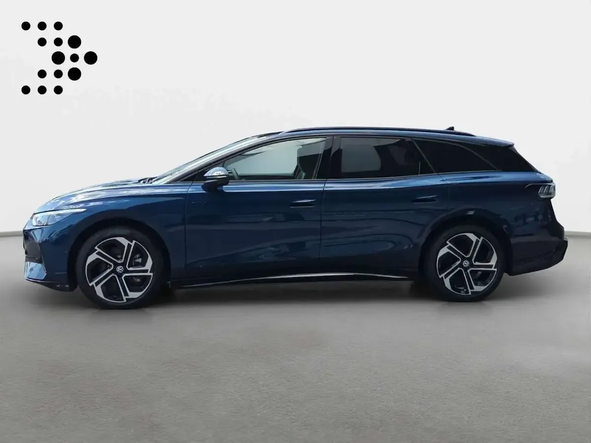 Neu VW ID.7 GTX 250 kW (340 PS) 2026 Aquamarinblau metallic schwarz Kombi