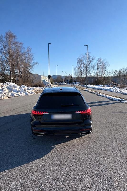 Gebraucht Audi A4 S-Line 150 PS (110 kW) 2021 Schwarz Kombi