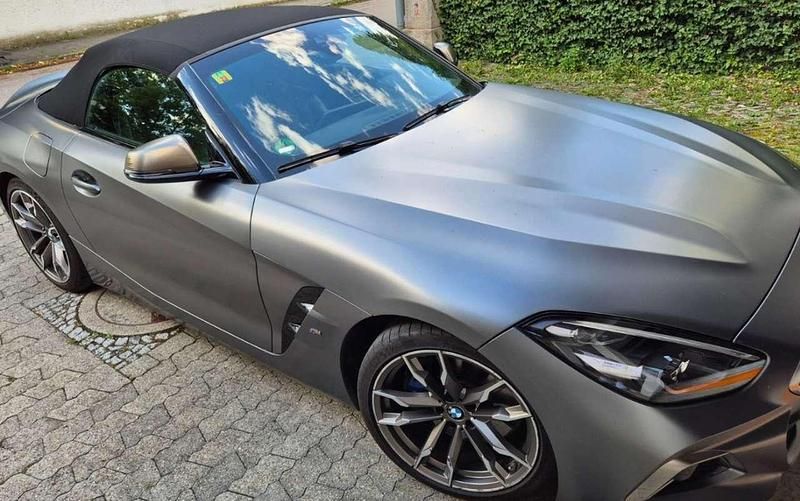 Grau Gebraucht 2024 BMW Z4 M M Sport Cabrio | 51.550 € (Fairer Preis) - Bild 1/4