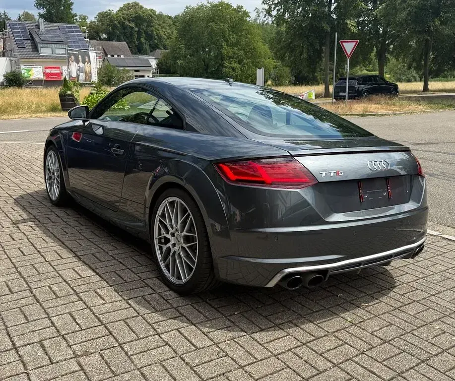 Gebraucht Audi TTS Sport 310 PS (228 kW) 2016 Grau Coupé