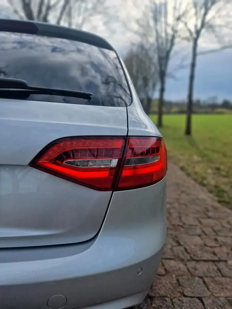 Gebraucht Audi A4 177 PS (130 kW) 2013 Silber Kombi