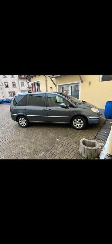 Grau Gebraucht 2008 Peugeot 807 Van / Kleinbus | 2.250 € - Bild 1/4