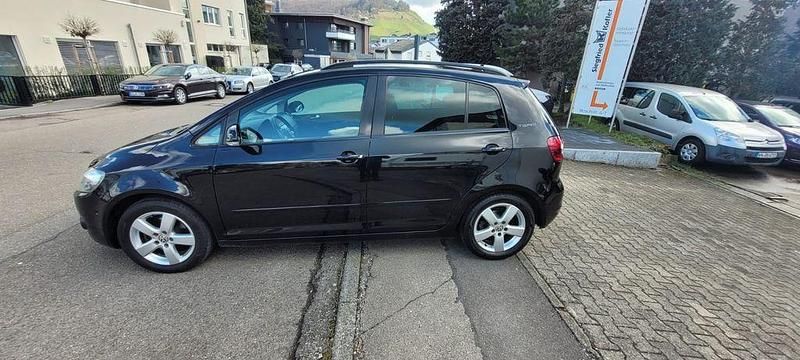 Gebraucht VW Golf Plus Cross Team 122 PS (89 kW) 2010 Schwarz Van / Kleinbus
