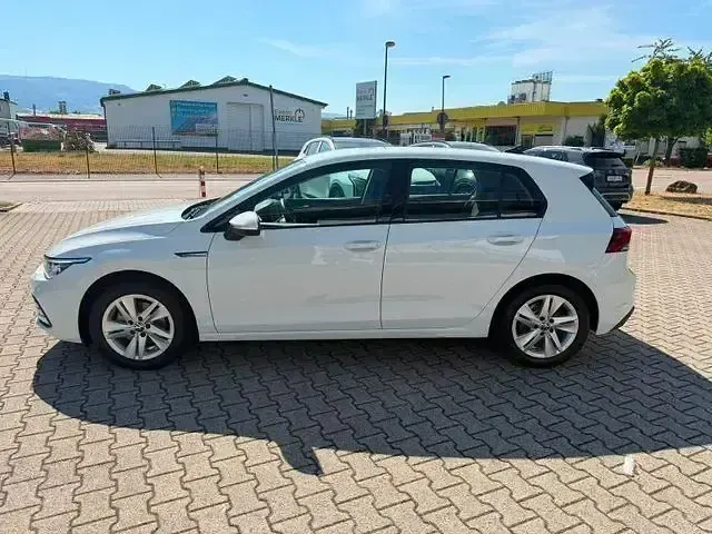 Gebraucht VW Golf VII Edition 150 PS (110 kW) 2020 Pure white Limousine