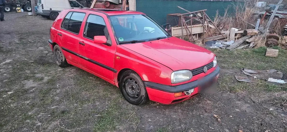 Używany VW Golf III 90 KM (66 kW) 1991 Czerwony Hatchback