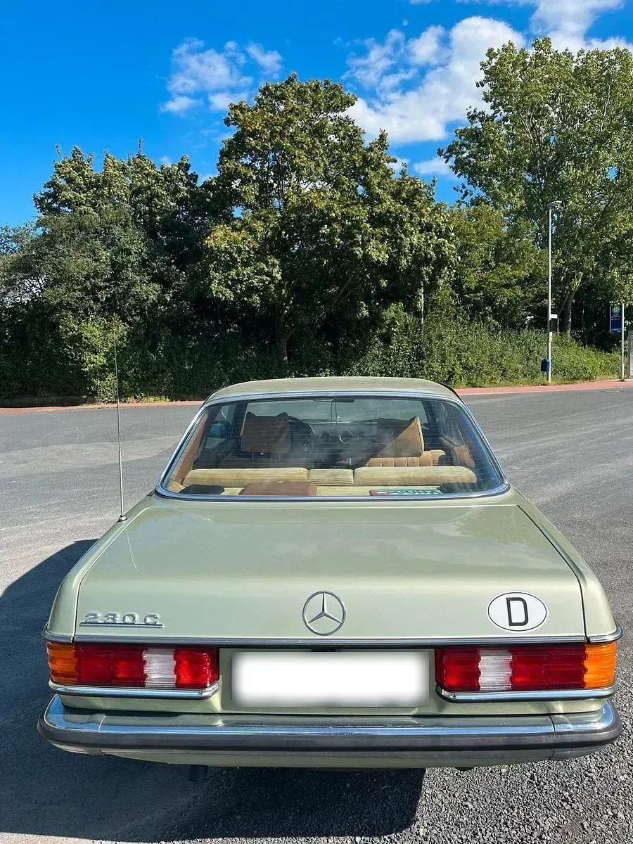 Gebraucht Mercedes 230 109 PS (80 kW) 1978 Grün Coupé