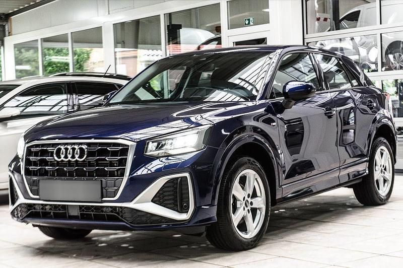 Blau metallic Gebraucht 2024 Audi Q2 S-Line SUV | 30.030 € (Fairer Preis) - Bild 1/1