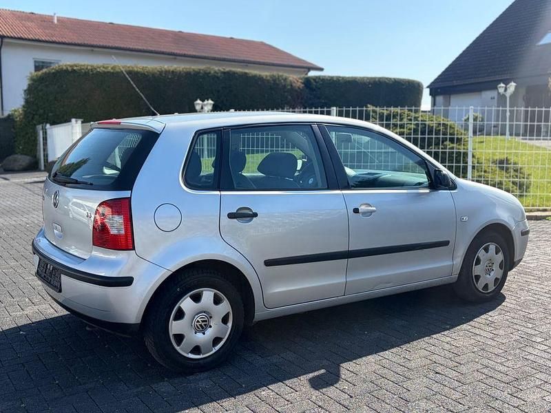 Gebraucht VW Polo 75 PS (55 kW) 2003 Silber Limousine
