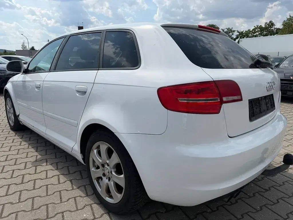 Gebraucht Audi A3 Sportback Ambition 125 PS (91 kW) 2009 Weiß Kleinwagen
