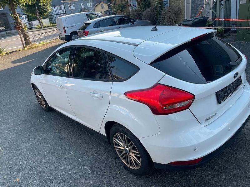 Gebraucht Ford Focus Business Edition 125 PS (91 kW) 2018 Limousine