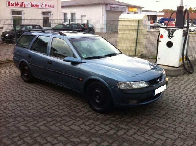 Gebraucht Opel Vectra 116 PS (85 kW) 1998 Blau Kombi