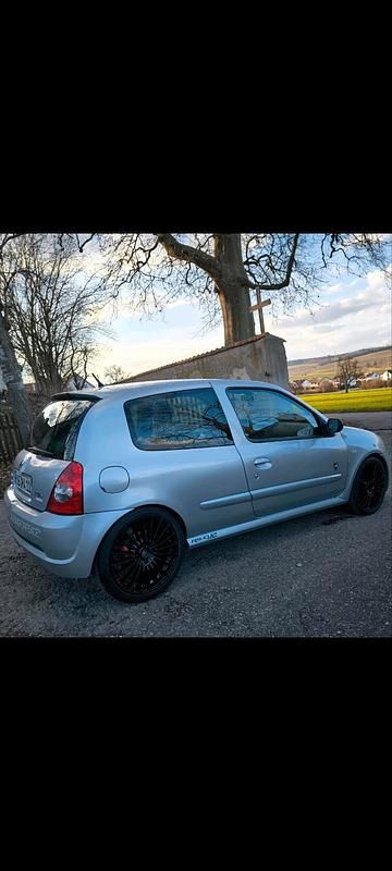 Gebraucht Renault Clio II R.S. 169 PS (124 kW) 2002 Silber Kleinwagen