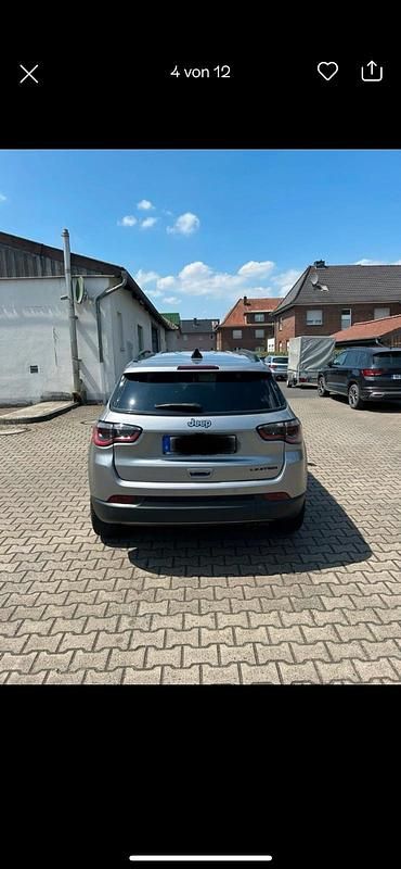 Gebraucht Jeep Compass Limited 140 PS (102 kW) 2018 Grau SUV