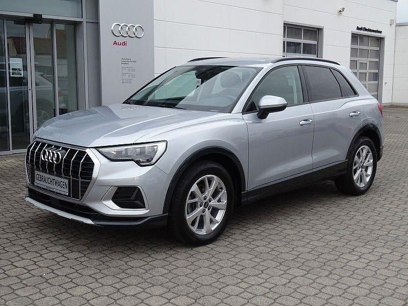Gebraucht Audi Q3 Advanced Plus 150 PS (110 kW) 2022 Florettsilber (metallic) SUV