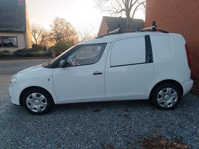 Gebraucht Skoda Roomster 69 PS (50 kW) 2007 Weiß Van / Kleinbus