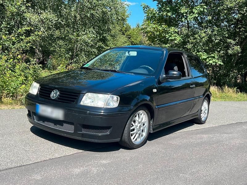 Schwarz Gebraucht 2001 VW Polo Kleinwagen | 850 € (Fairer Preis) - Bild 1/4