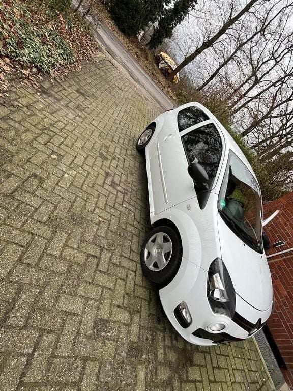 Second-hand Renault Twingo Dynamique 75 CP (55 kW) 2012 Alb Hatchback